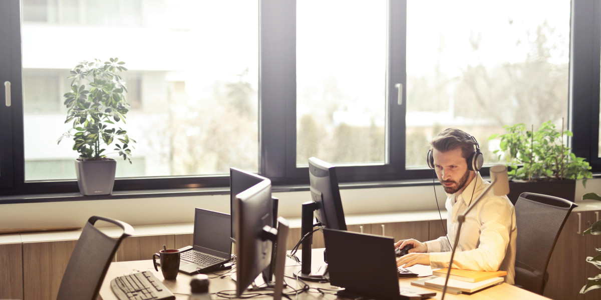 Unlock Growth with Digital Transformation Services by HatchTechs UK