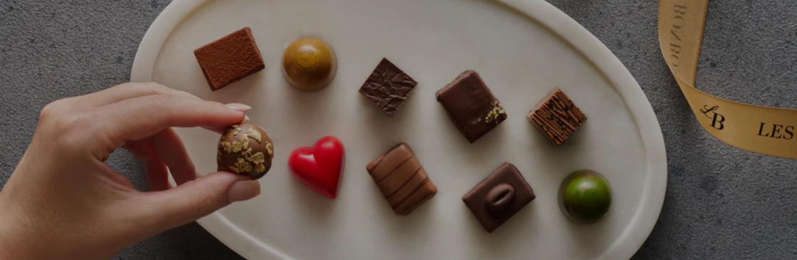 LES BONBONS Cover Image