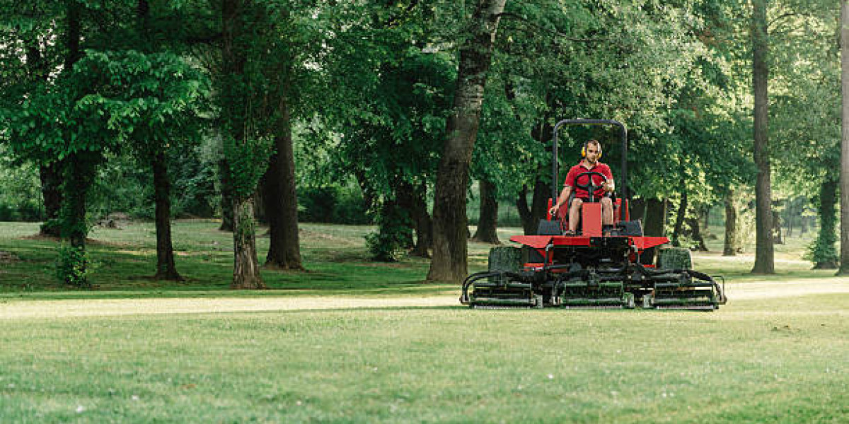 Top Landscaping Maintenance Services for Beautiful Properties