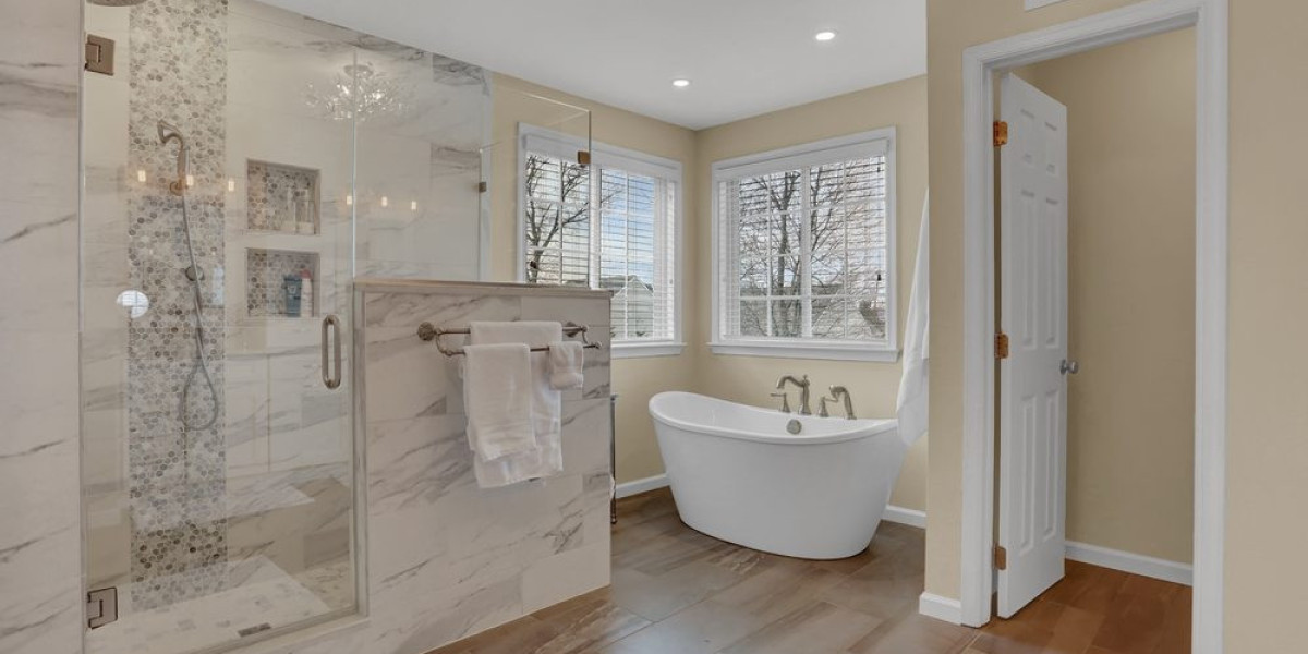 Timeless vs. Trendy: Choosing the Right Style for Your Luxury Bathroom Remodel