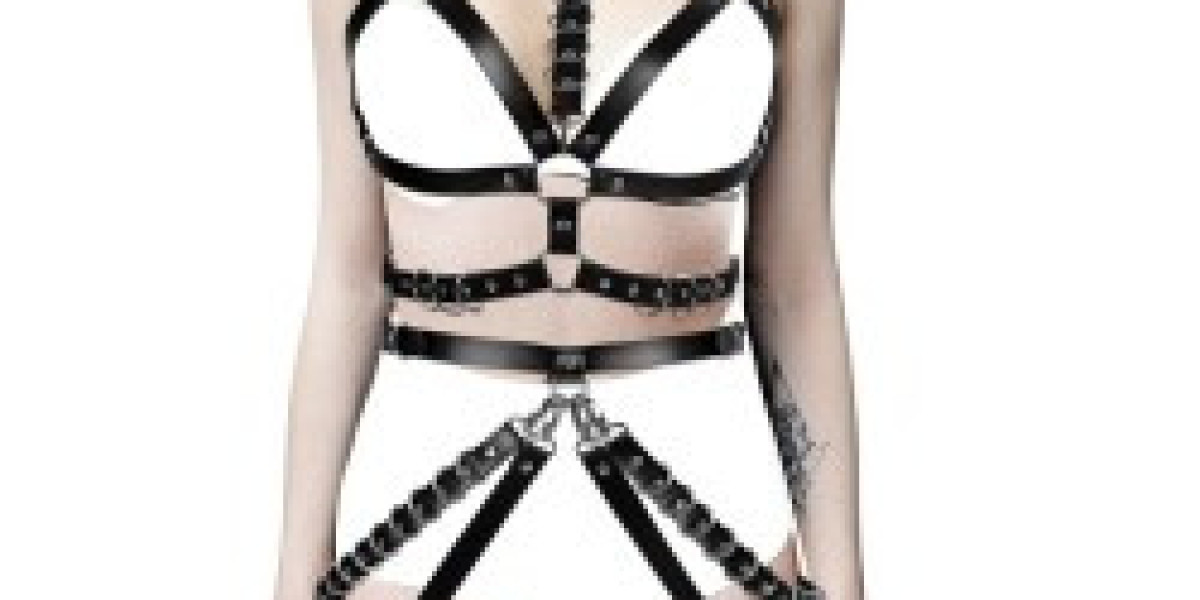 bondage flogger with 8 rattan vp124
