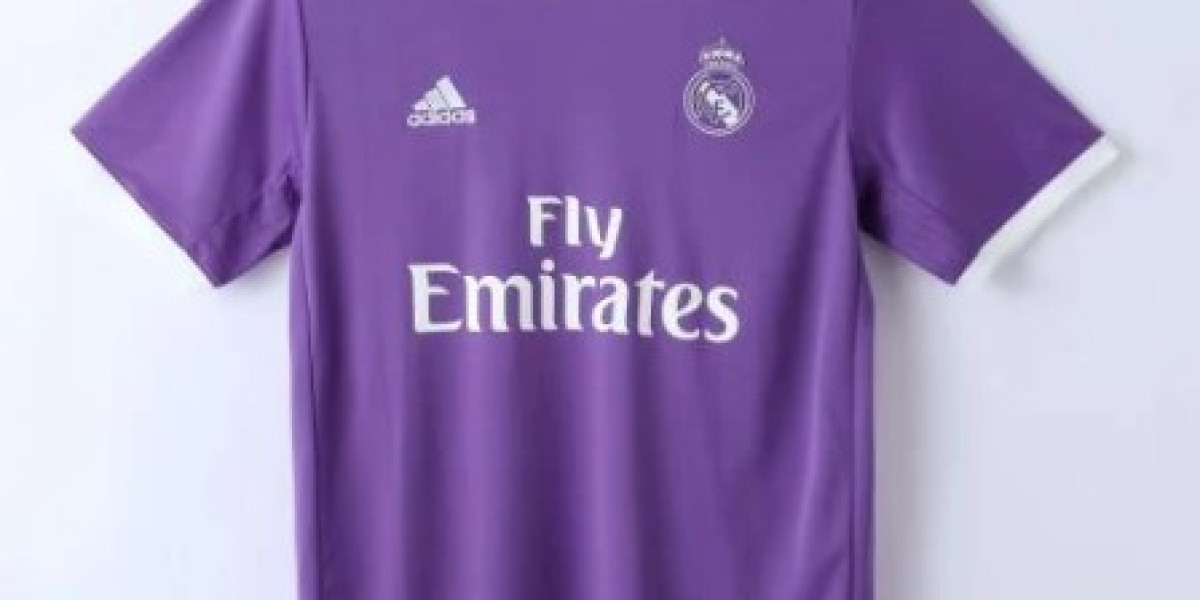 احصل على تيشيرت الهلال الاصلي الآن من Sport Touch قبل نفاد الكمية!