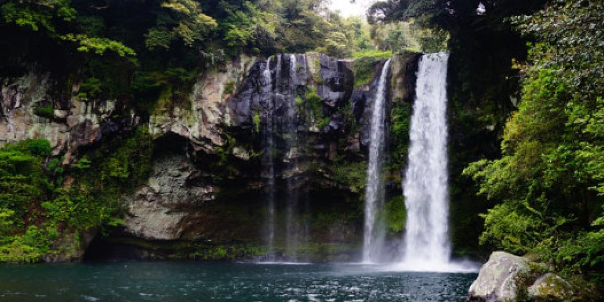 How to Plan a Perfect Day Trip to Amba Khori Waterfall