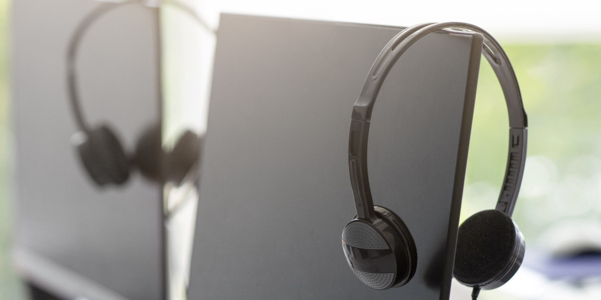 The Reasons Headphones Earphones Is More Difficult Than You Think