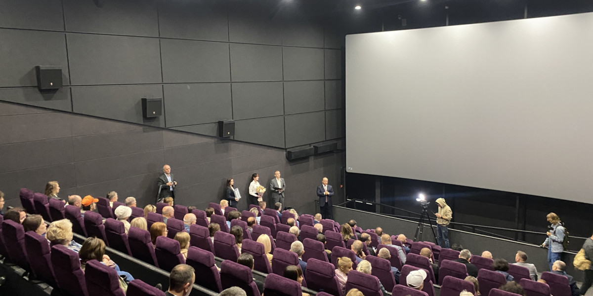 Смотреть фильмы.