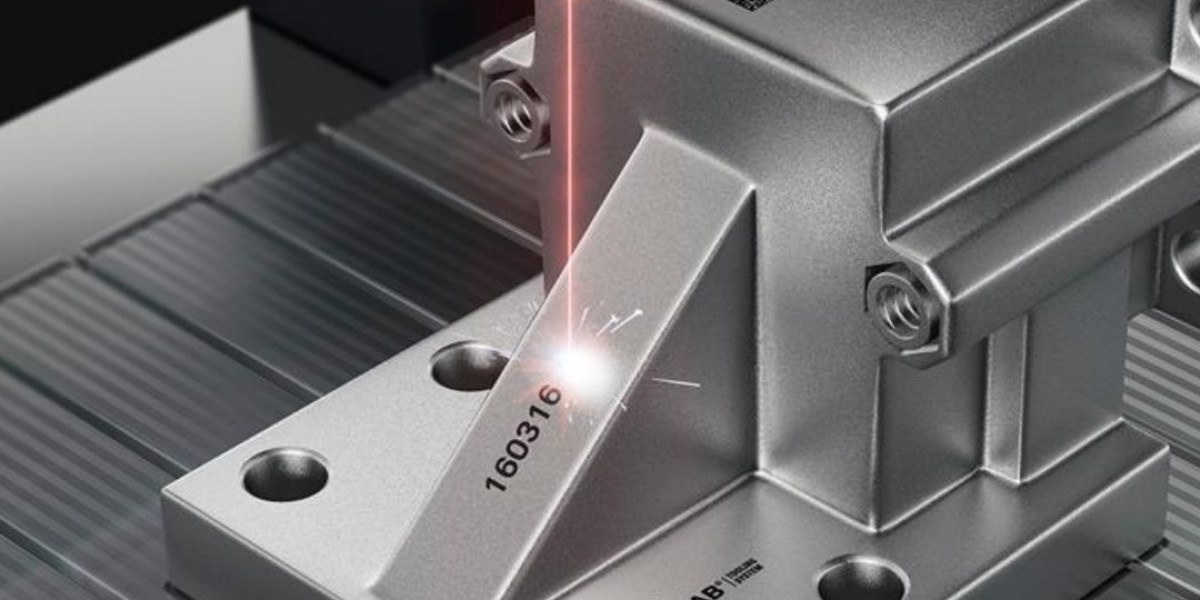 Descubra a eficiência e precisão da máquina de gravação a laser em metal para seu negócio