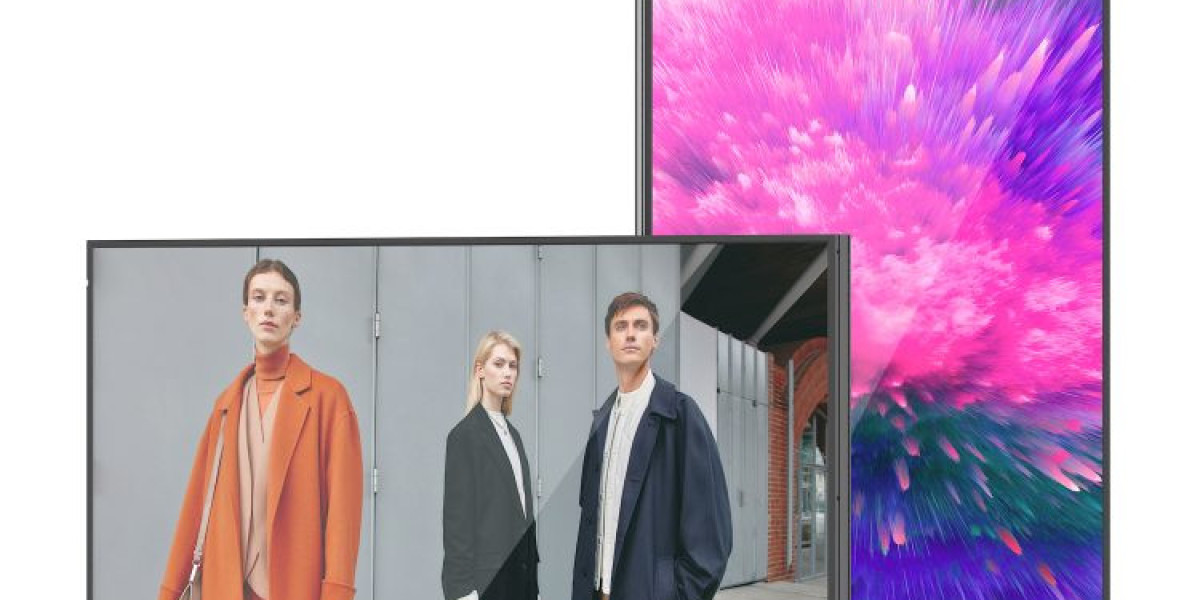 Outdoor LCDs and the Future of Digital Screen Retail in France