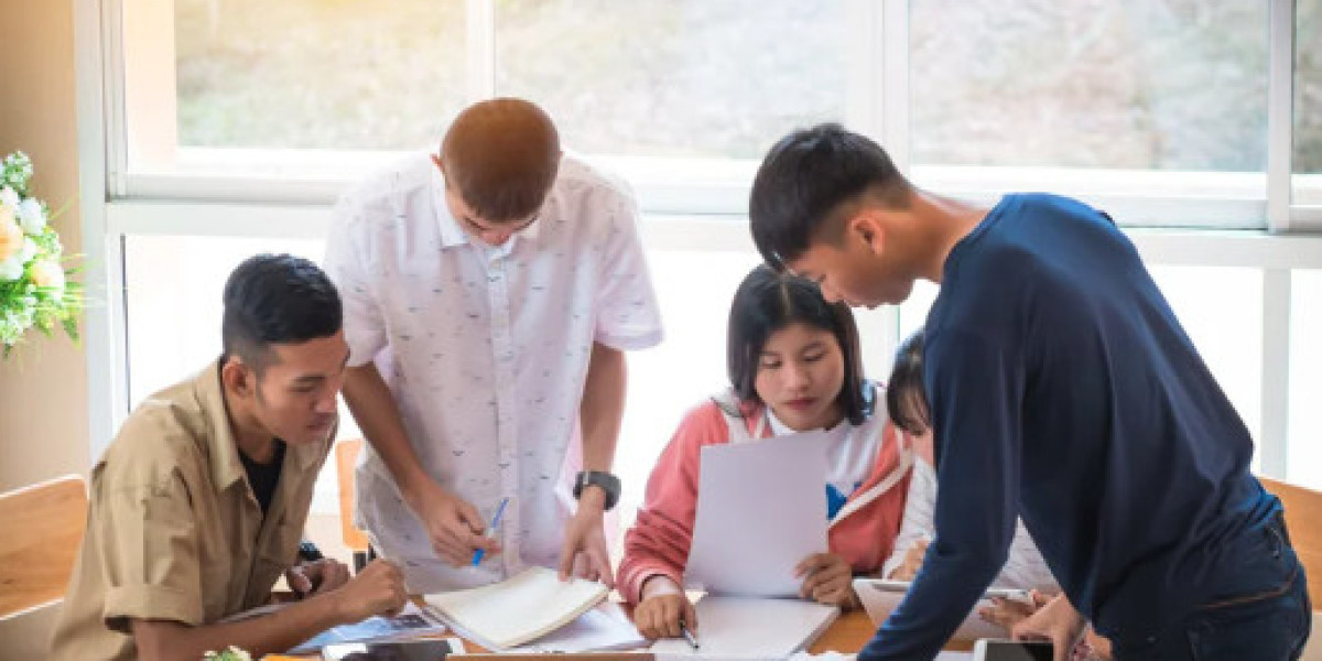 Conference Inc Guide: Improving Academic Writing for International Conferences