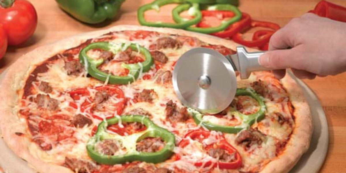 Choosing the Best Pizza Wheel Cutter for Your Needs