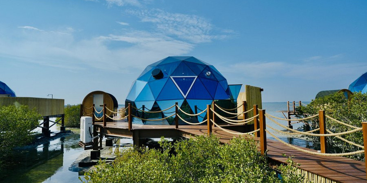 Beach Resort in Dubai Vibes – Experience LuxeGlamp Luxury Camping