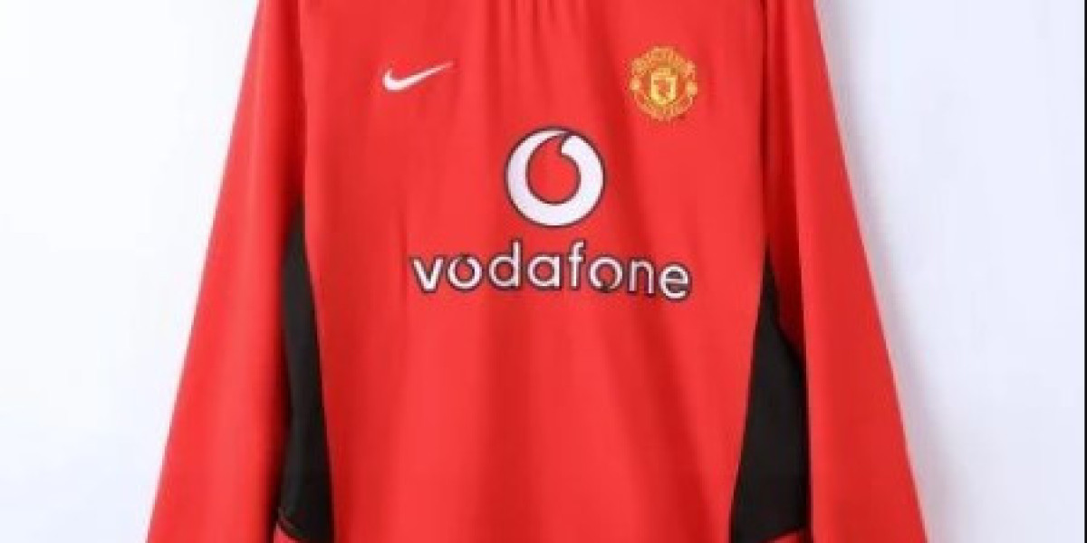 قميص برشلونة من Sport Touch – امتلكه الآن قبل نفاد الكمية!