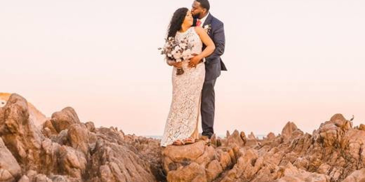 Celebrate Love in Style: Best Cabo Resorts for Weddings with Liz Moore