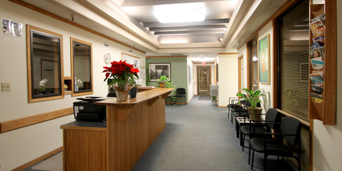 Finding the Right Storage Space for Lease and Commercial Store for Rent