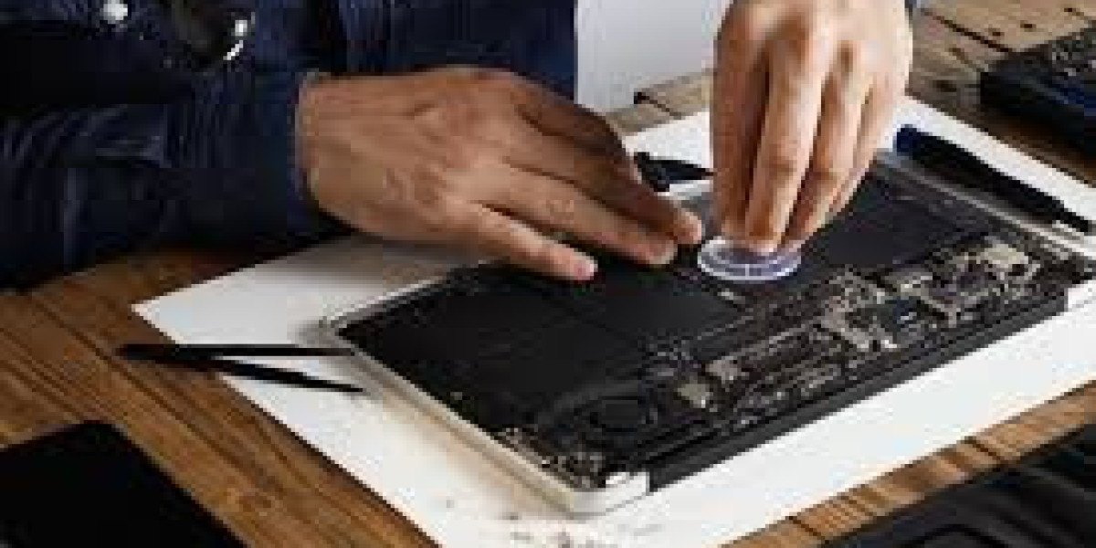 Profesjonalne Computer Repair Services – kompleksowa naprawa komputerów dla firm i osób prywatnych