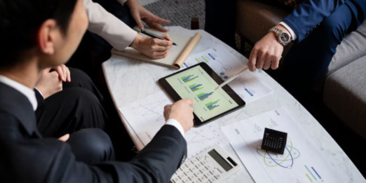 Who is a Wealth Manager and Why They Matter for Financial Success?