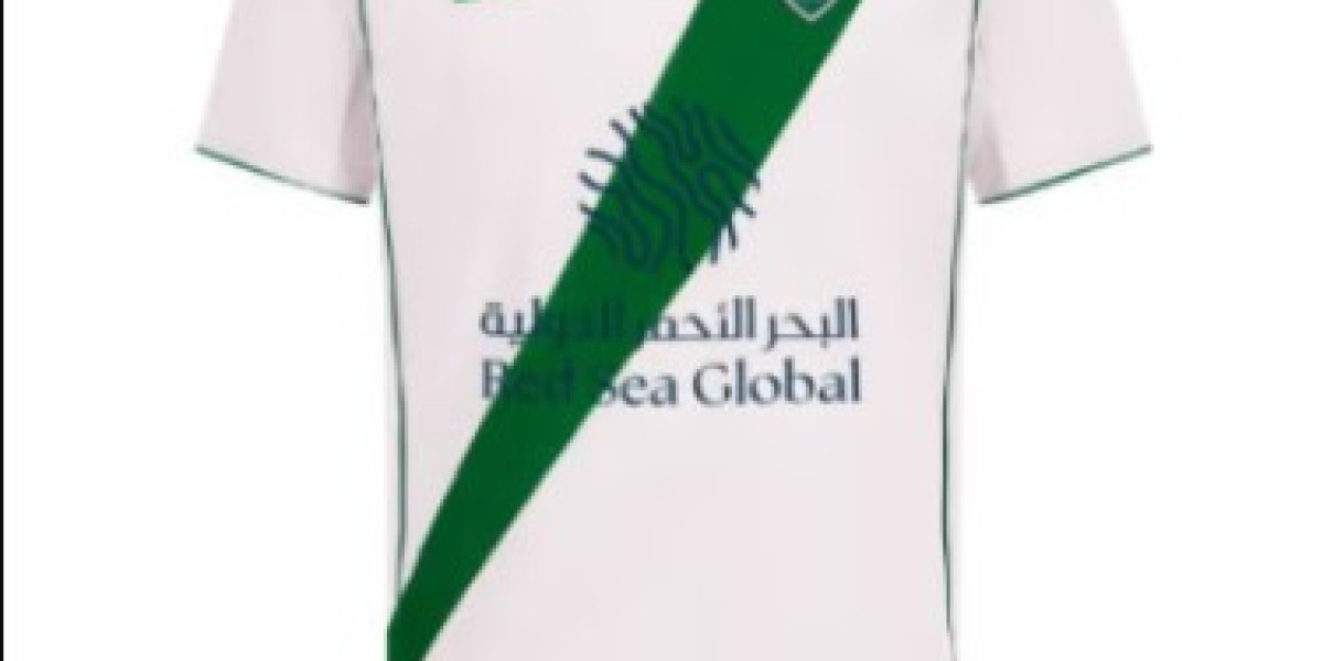 احصل على طقم الاهلي الأصلي من Sport Touch وتميز بأفضل إطلالة رياضية