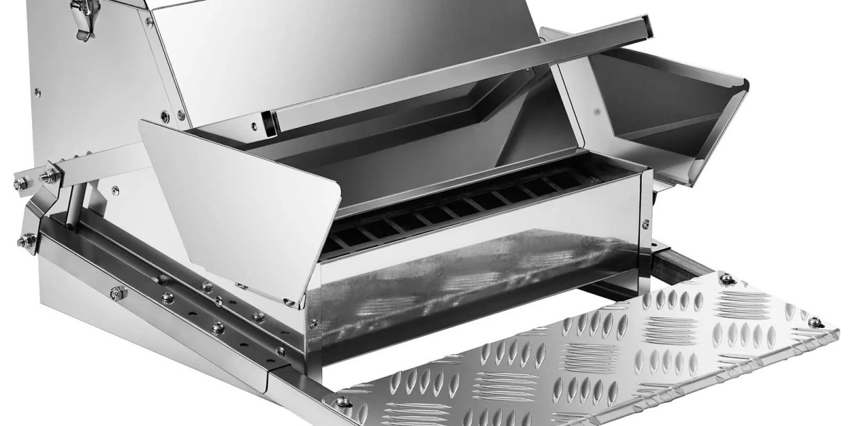 Better Poultry Farming: Maintain Efficiency with Automatic Chicken Feeders