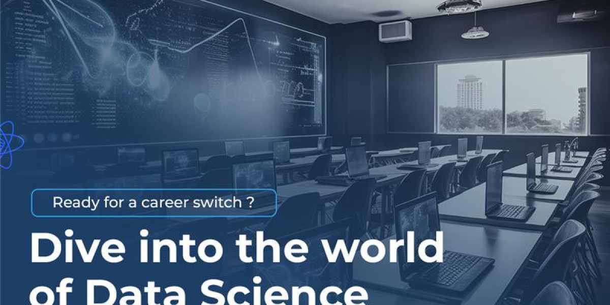 Why Should You Consider Learning Finance and Controlling Through Professional IT Training in Pune?