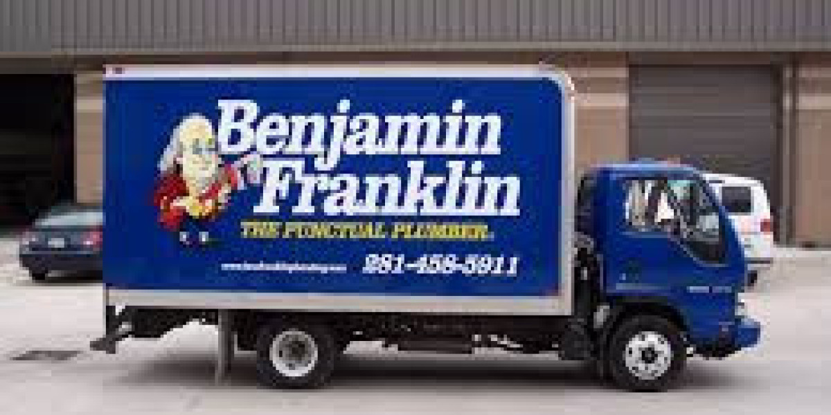 Professional Box Truck Lettering Houston – Simple, Effective Advertising