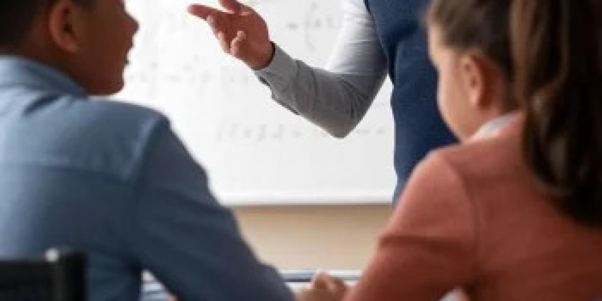 Why Choose an IB Math Tutor in Dubai for Your Child's Success?