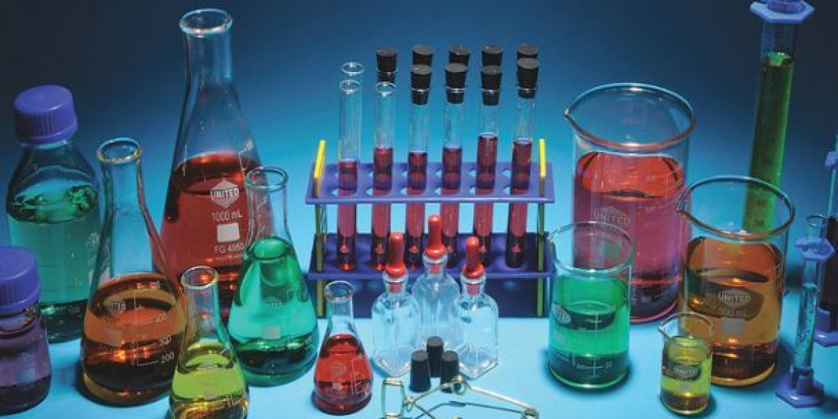 Top Trends Shaping the Global Chemical Supply Chain and Distribution Network