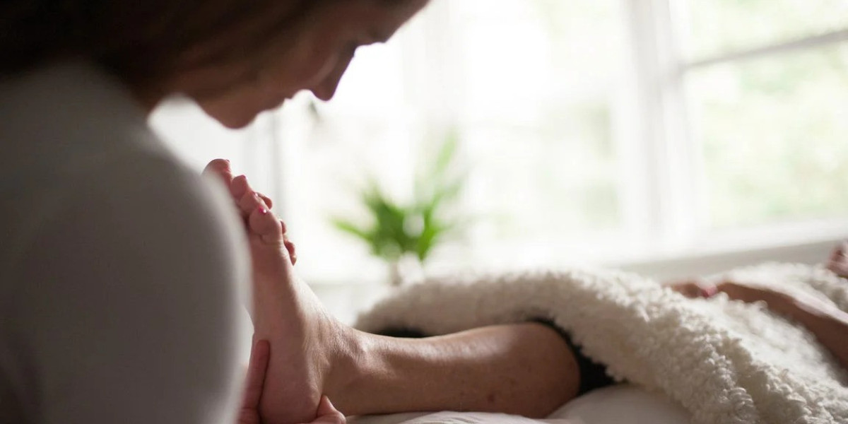 Discover the Healing Power of Reflexology and Thai Foot Massage