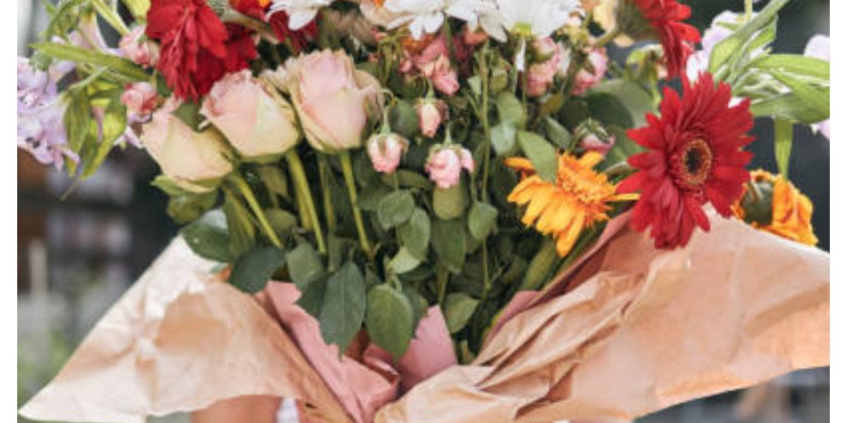 FlowersMart – Your Trusted Flower Shop Near Me Offering Luxury Bouquets