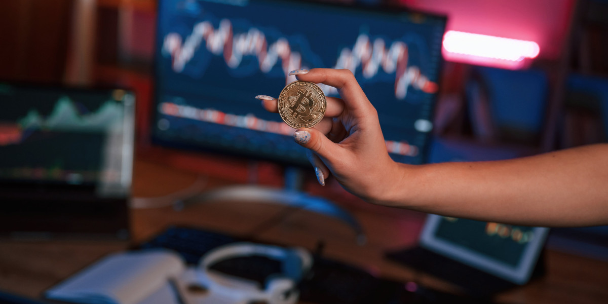 What's The Current Job Market For Best Lowest Fee Crypto Exchange Professionals?