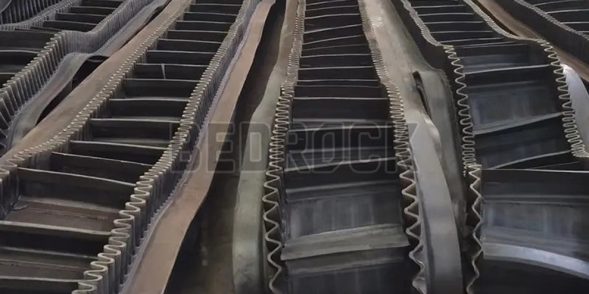 Heavy-Duty Conveyor Belts for Mining & Aggregate