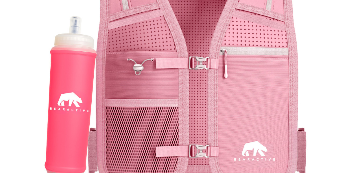 Essential Running Gear for Beginners: From Phone Holders to Water Bottles