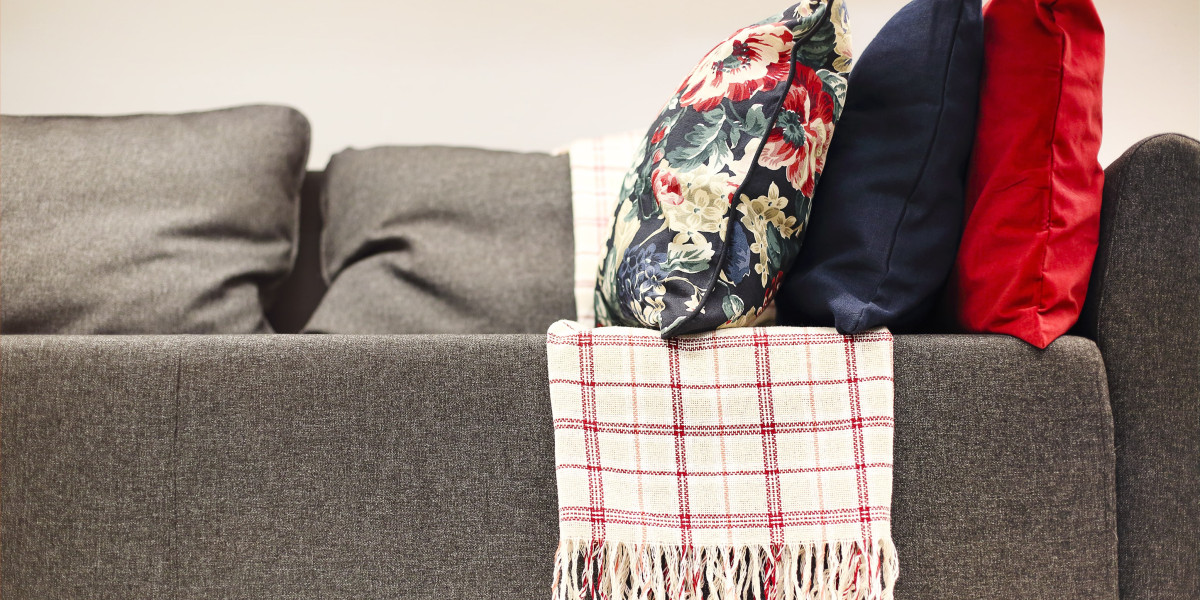 See What Classic Handmade Couches Tricks The Celebs Are Using