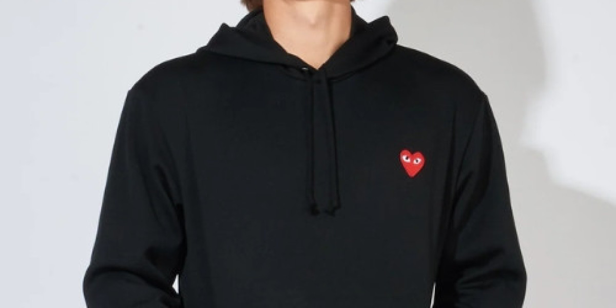 Why Comme des Garçons Is a Favorite Among Fashion Creators