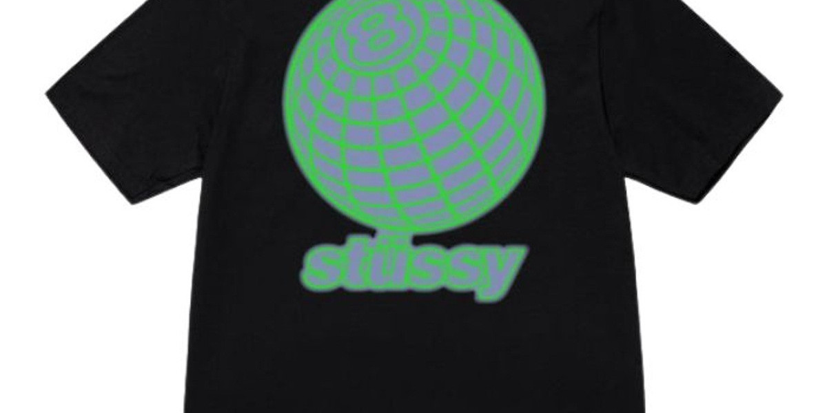 Stussy Jacket: The Streetwear Icon Dominating Fashion in the UK, USA, and Australia